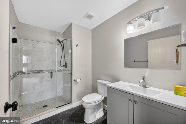 74 CHAMBORD CT, Hamilton, NJ 08619