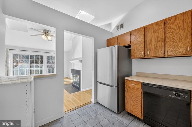 74 CHAMBORD CT, Hamilton, NJ 08619