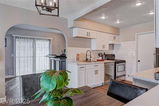 3750 Florrie Avenue, Las Vegas, NV 89121