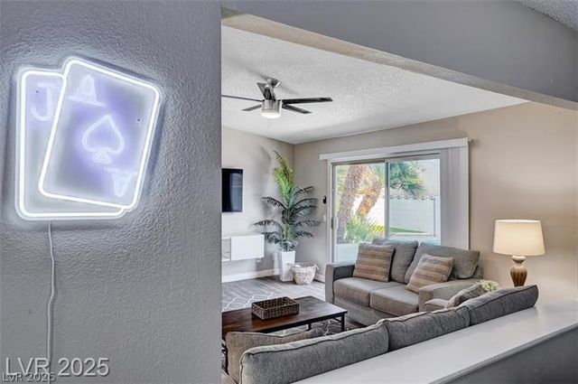 3750 Florrie Avenue, Las Vegas, NV 89121