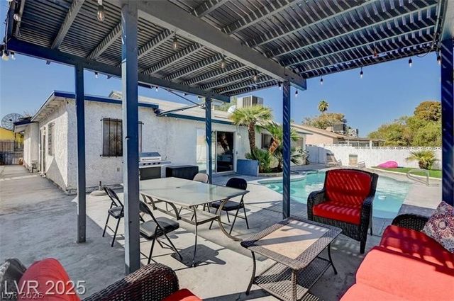 3750 Florrie Avenue, Las Vegas, NV 89121