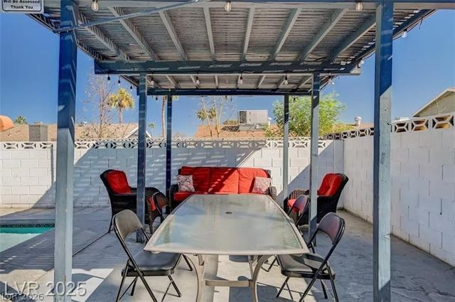 3750 Florrie Avenue, Las Vegas, NV 89121