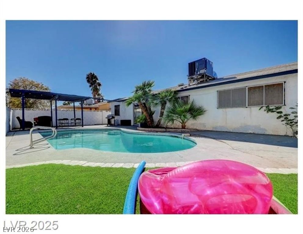 3750 Florrie Avenue, Las Vegas, NV 89121