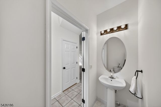 1 Hornbeam Way, Hardyston Twp., NJ 07419