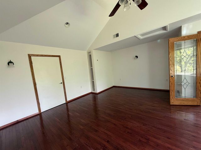 21707 Lilac Lane, Southfield, MI 48033