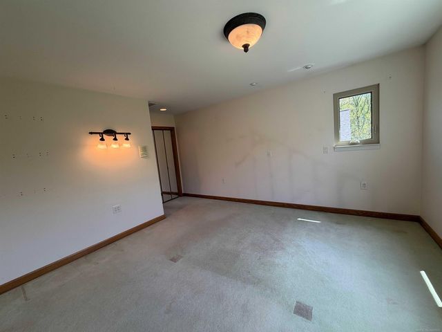 21707 Lilac Lane, Southfield, MI 48033