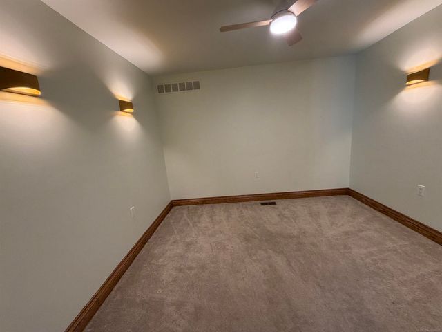 21707 Lilac Lane, Southfield, MI 48033