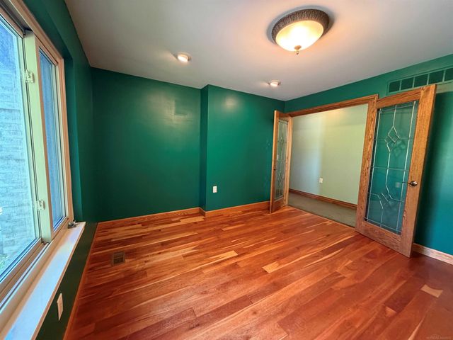 21707 Lilac Lane, Southfield, MI 48033