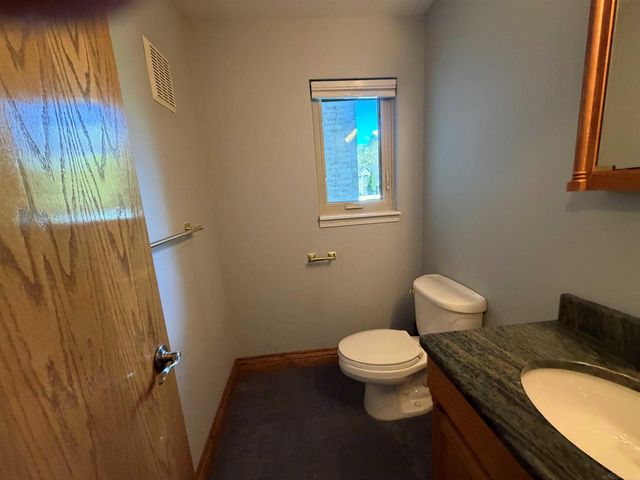 21707 Lilac Lane, Southfield, MI 48033