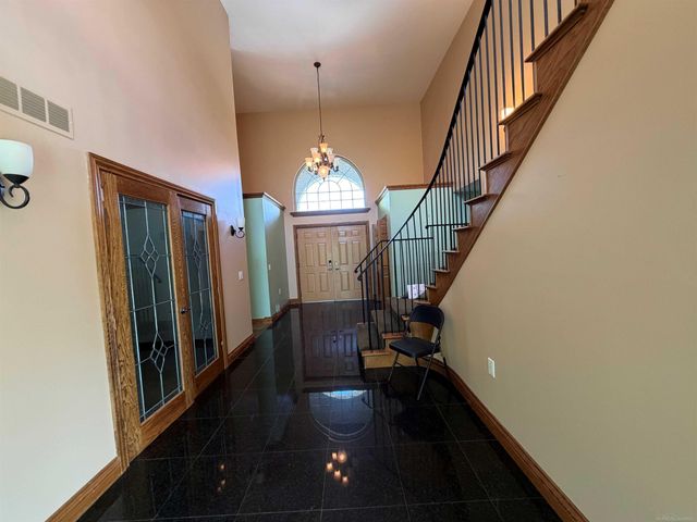 21707 Lilac Lane, Southfield, MI 48033