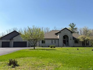 21707 Lilac Lane, Southfield, MI 48033
