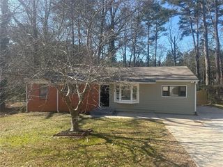 6099 Biscayne Drive, Forest Park, GA 30297