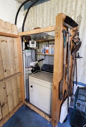 1792 Riverside Dr., Moore Haven, FL 33471