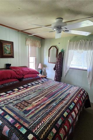 1792 Riverside Dr., Moore Haven, FL 33471