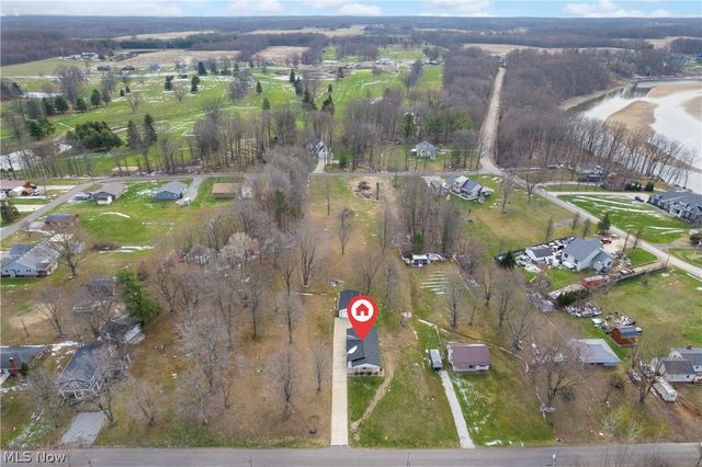 2351 Heston Drive, Lake Milton, OH 44429