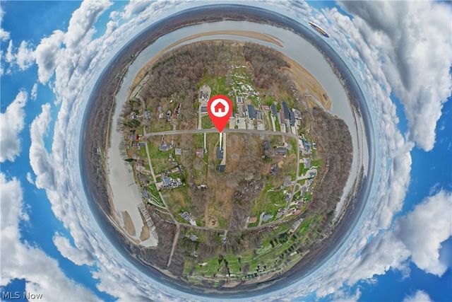 2351 Heston Drive, Lake Milton, OH 44429