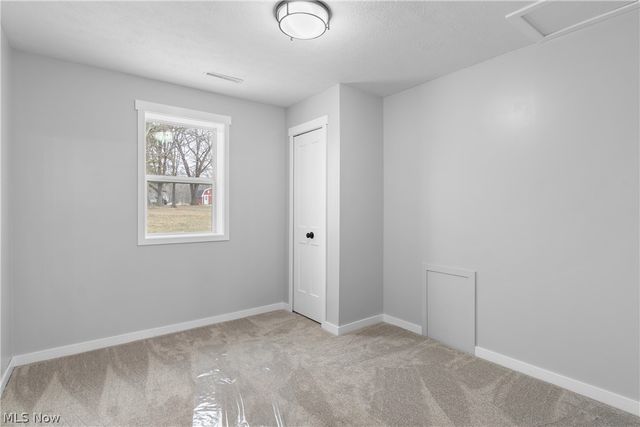 2351 Heston Drive, Lake Milton, OH 44429