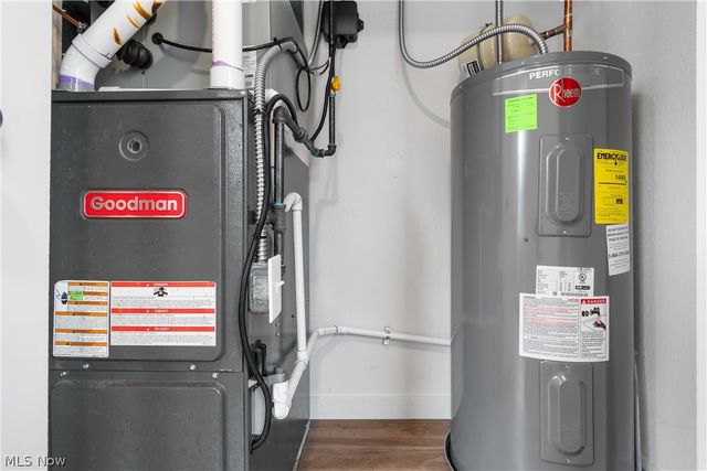 2351 Heston Drive, Lake Milton, OH 44429