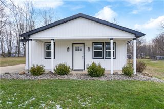 2351 Heston Drive, Lake Milton, OH 44429