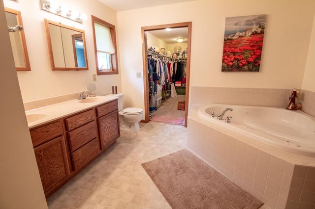 2046 Northwood Lane, Fergus Falls, MN 56537