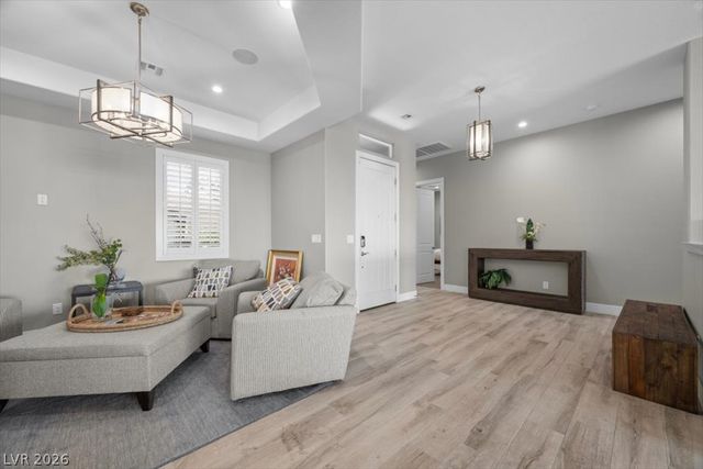 286 Besame Court, Las Vegas, NV 89138