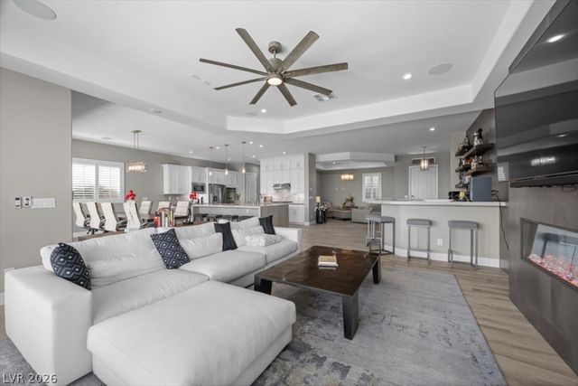 286 Besame Court, Las Vegas, NV 89138