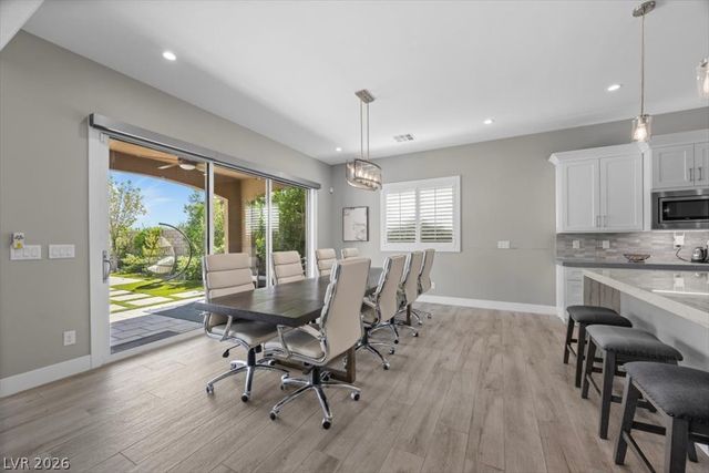 286 Besame Court, Las Vegas, NV 89138
