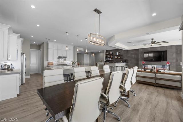 286 Besame Court, Las Vegas, NV 89138