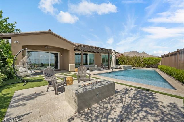 286 Besame Court, Las Vegas, NV 89138