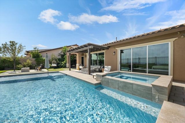 286 Besame Court, Las Vegas, NV 89138