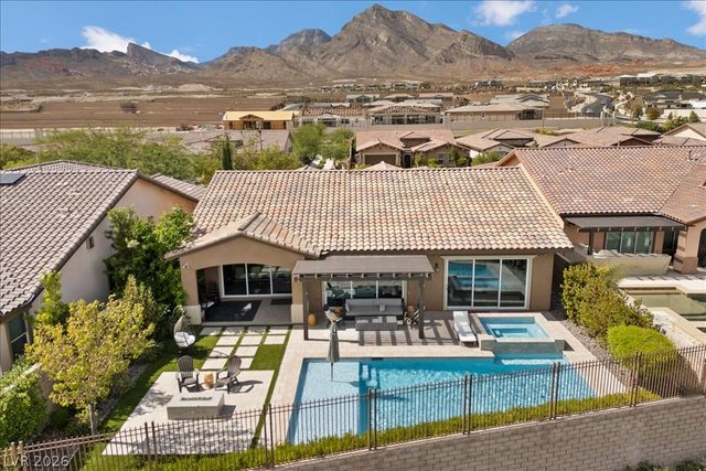 286 Besame Court, Las Vegas, NV 89138