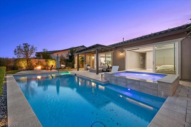286 Besame Court, Las Vegas, NV 89138