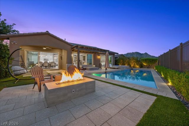 286 Besame Court, Las Vegas, NV 89138