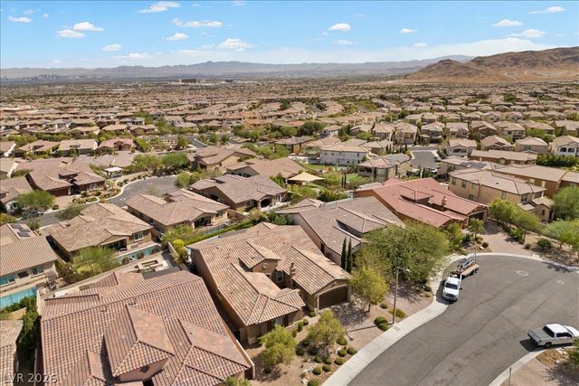 286 Besame Court, Las Vegas, NV 89138