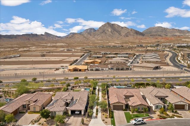 286 Besame Court, Las Vegas, NV 89138