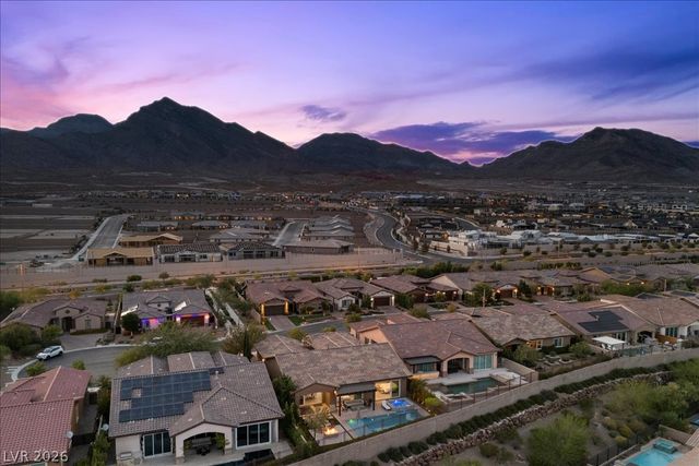 286 Besame Court, Las Vegas, NV 89138