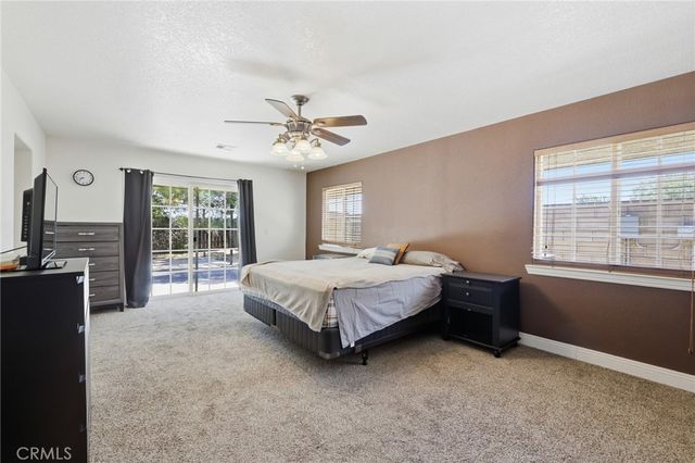 41050 13th Street W, Palmdale, CA 93551