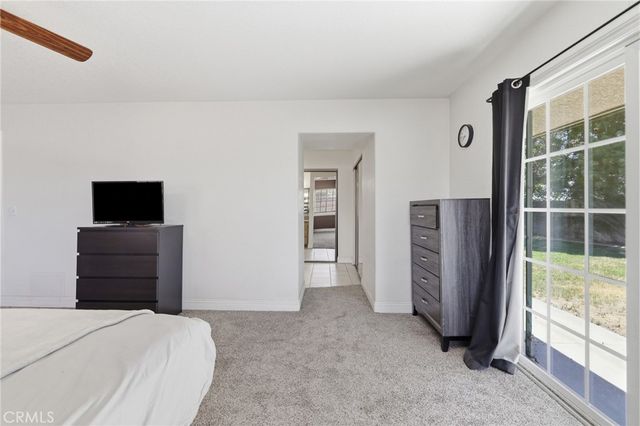 41050 13th Street W, Palmdale, CA 93551