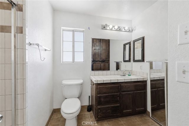 41050 13th Street W, Palmdale, CA 93551