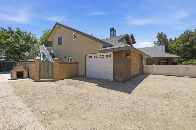 41050 13th Street W, Palmdale, CA 93551