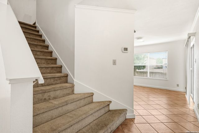 8942 KENTON CT, San Antonio, TX 78240