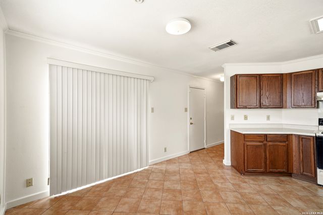 8942 KENTON CT, San Antonio, TX 78240