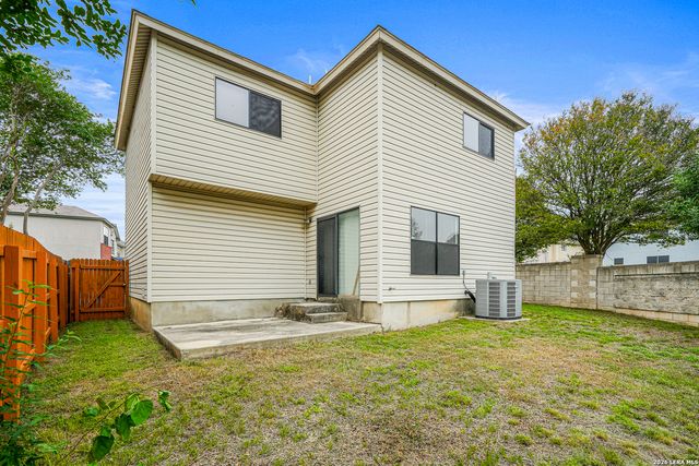 8942 KENTON CT, San Antonio, TX 78240