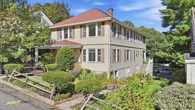17 Sawin St, Natick, MA 01760