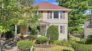 17 Sawin St, Natick, MA 01760