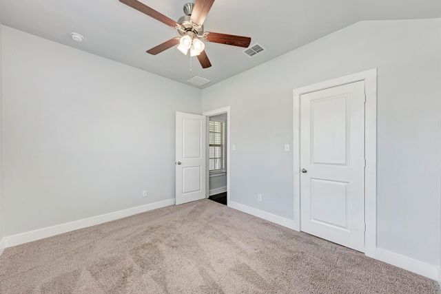 189 Tailwind DR, Kyle, TX 78640