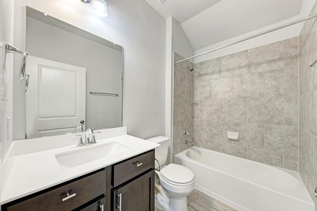 189 Tailwind DR, Kyle, TX 78640