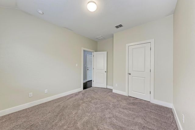 189 Tailwind DR, Kyle, TX 78640