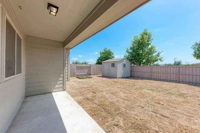 189 Tailwind DR, Kyle, TX 78640