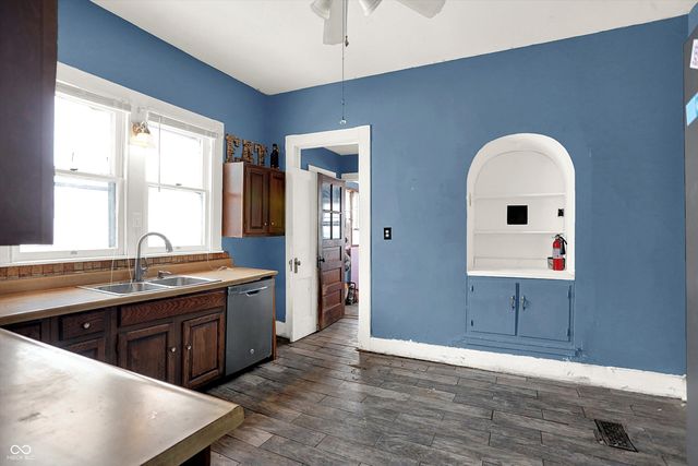 614 E Main Street, Greenfield, IN 46140